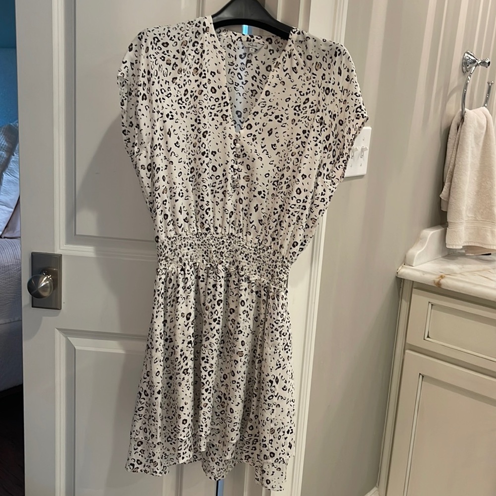 Rails dress size small white mocha leopard